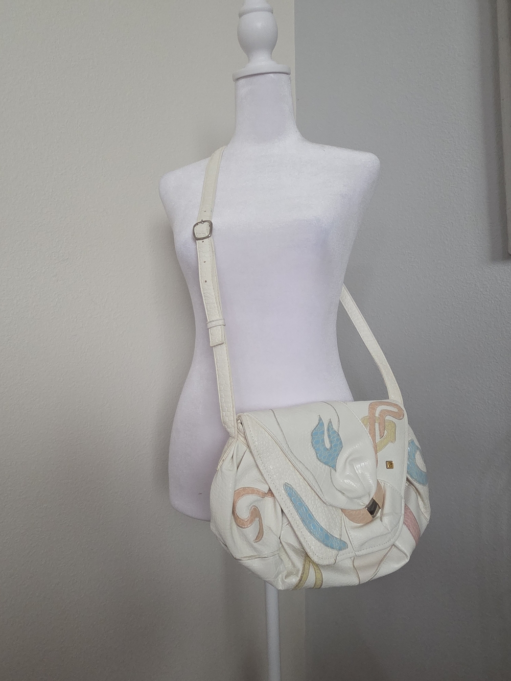 Vintage 1980/90s NAS leather crossbody bag with pastel & repitle skin design